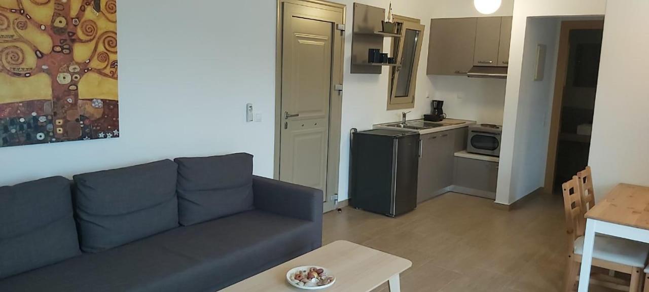 Skiathos Lagoterra Apartments Экстерьер фото