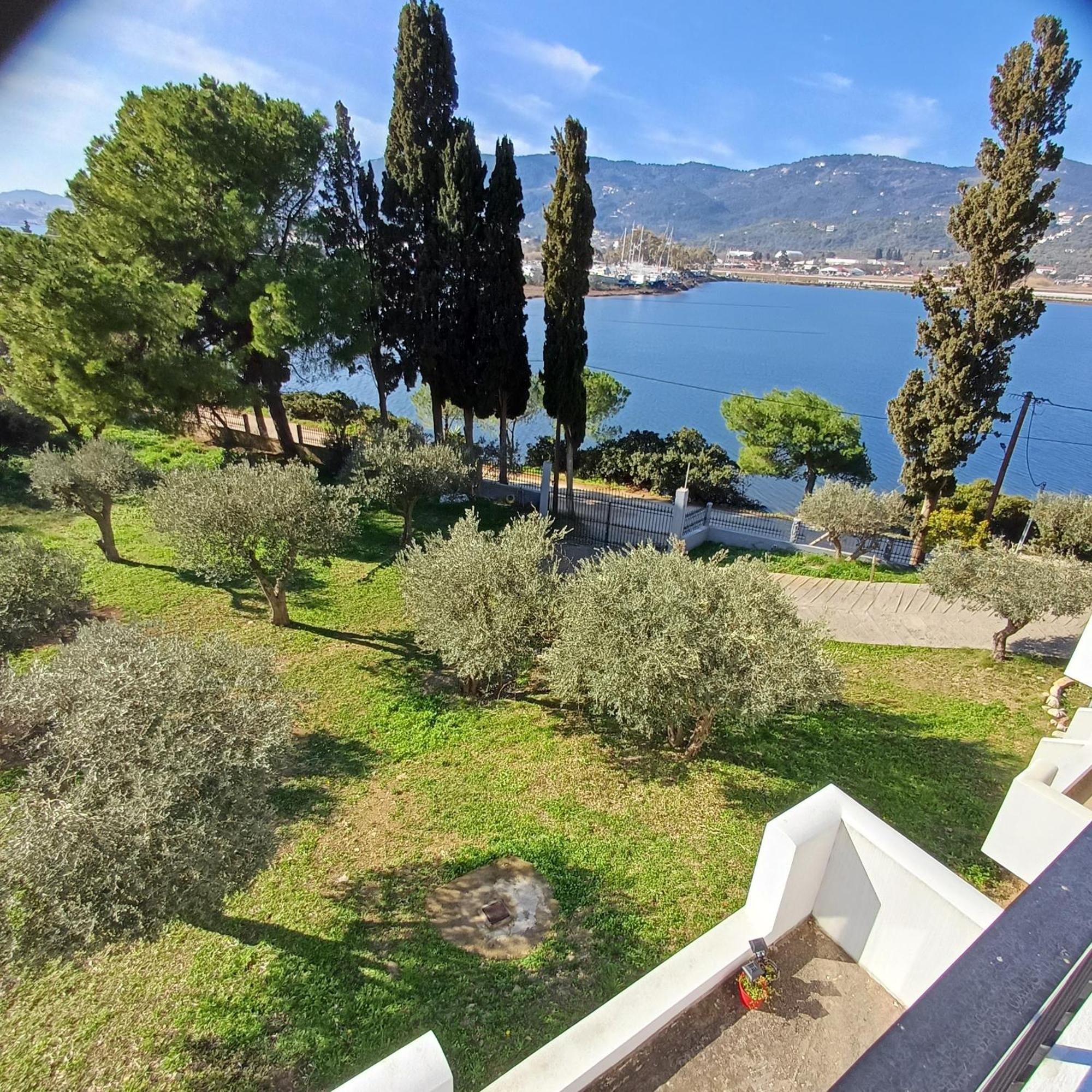 Skiathos Lagoterra Apartments Экстерьер фото