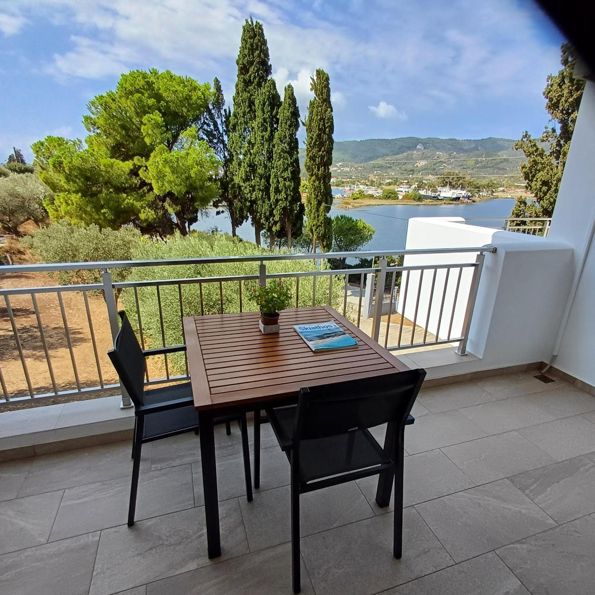 Skiathos Lagoterra Apartments Экстерьер фото