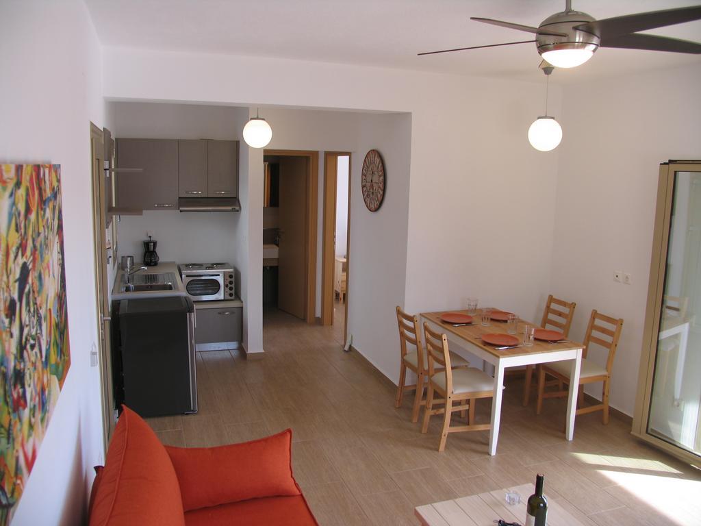 Skiathos Lagoterra Apartments Экстерьер фото